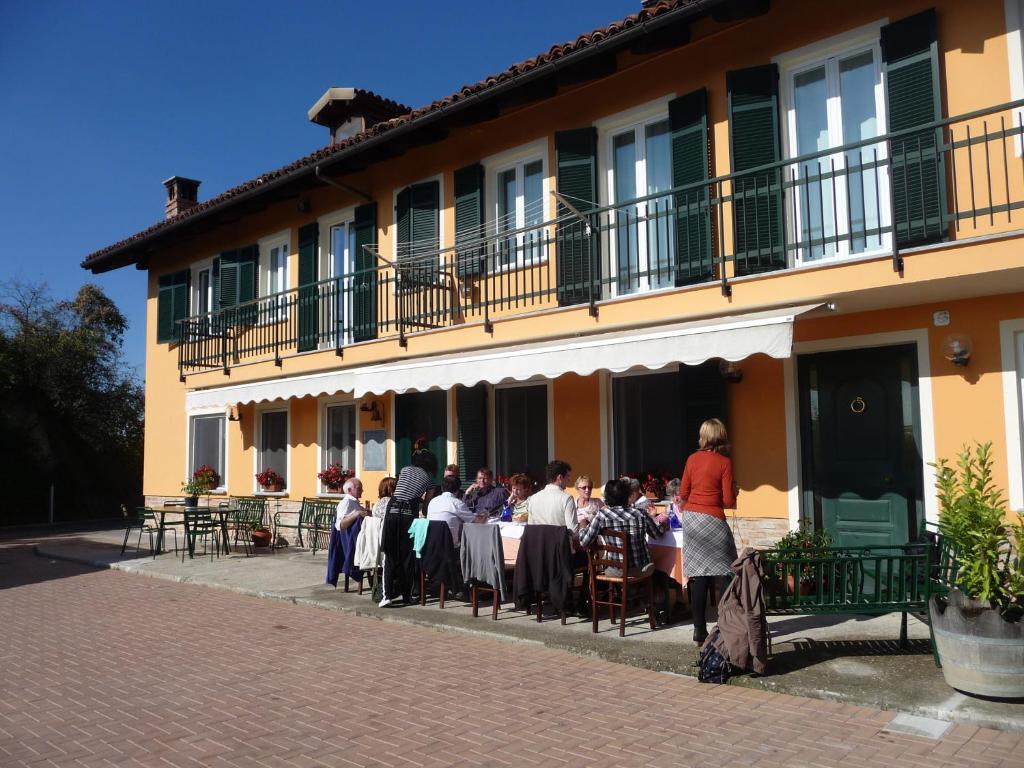 Agriturismo Cascina Vrona Willa Monteu Roero Zewnętrze zdjęcie